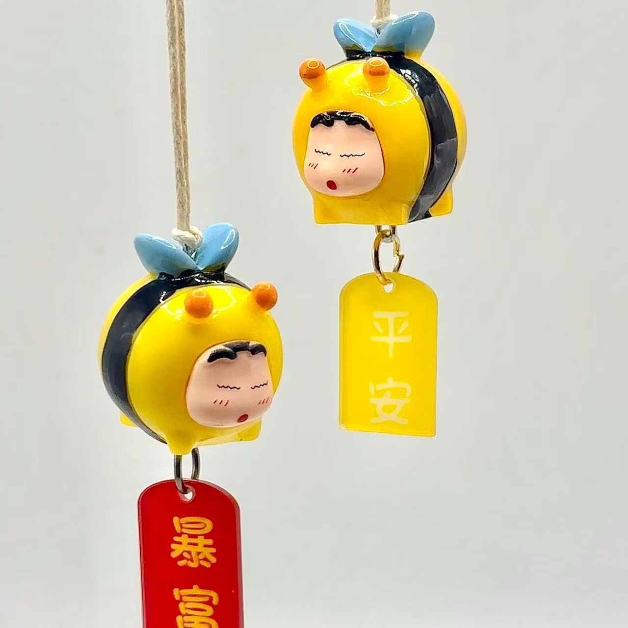 Crayon Shin-chan Bee Cosplay F - Car Mirror ulasan dan harga